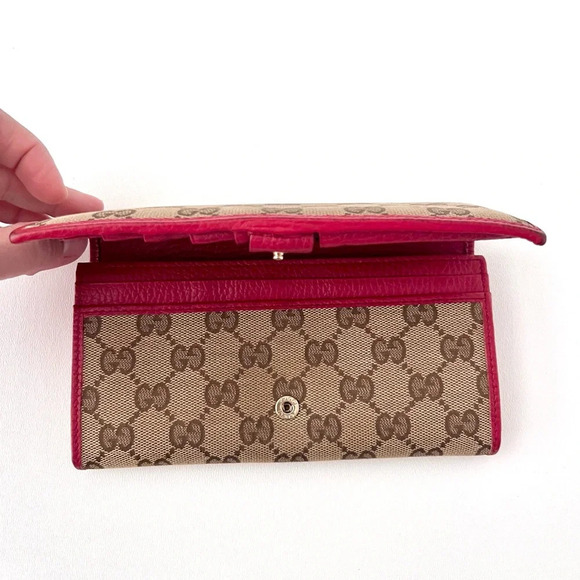 GUCCI || GG Supreme Canvas Red Leather Bifold Secretary Wallet - Picture 7 of 17